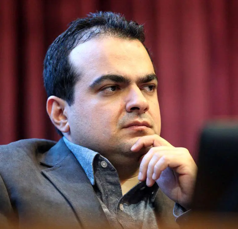 ایران در انتظار آینده اقتصادی دشوار/ موج صعودی دوم بورس همزمان با افزایش تورم