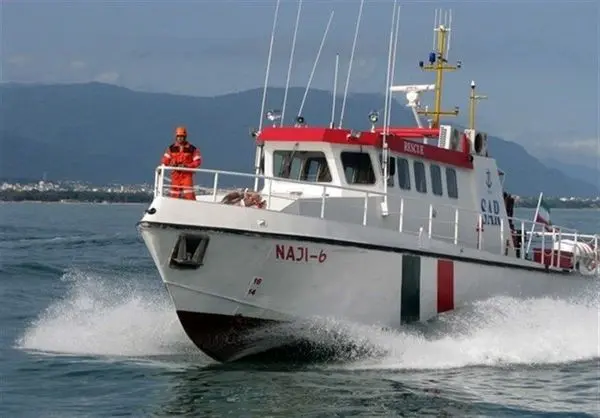 شش خدمه موتور لنج صیادی از خطر مرگ حتمی نجات یافتند

