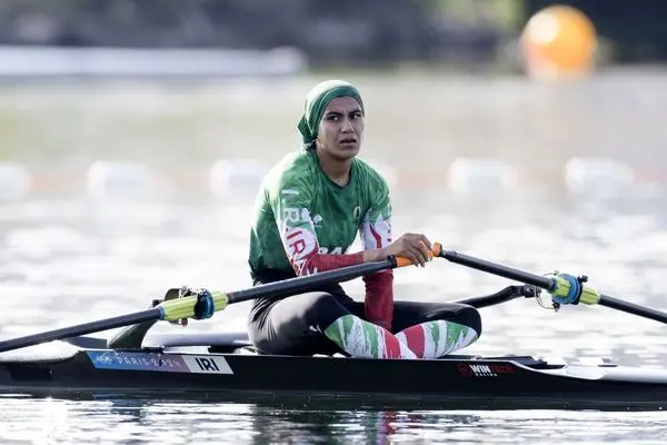 کسب مدال طلا توسط مجلل در روئینگ قهرمانی آسیا