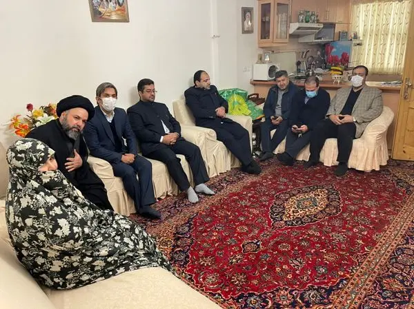  افتخار این کوچه ها شمایید