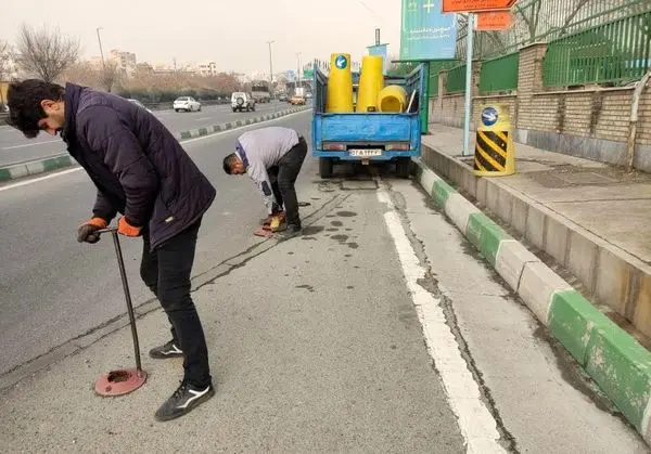 نصب و مرمت بیش از هزار تابلو و تجهیزات ترافیکی در منطقه 13