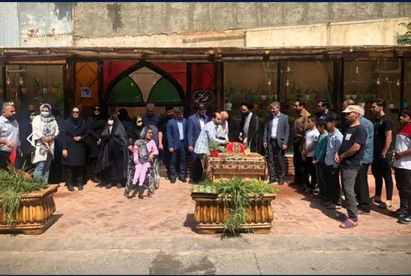 تبدیل زمین بی‌دفاع شهری به گلخانه در محله سیروس
