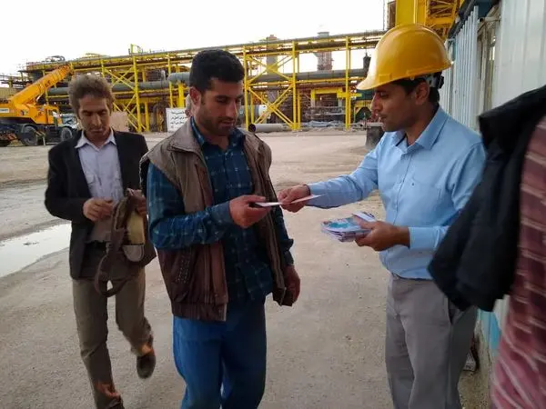 انجام اقدامات آموزشی جهت جلوگیری از شیوع آنفلوآنزا در پتروشیمی هنگام

