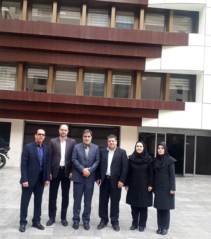 بازدید سرپرست بیمه ایران از شعب قراردادهای خاص و پایانه غرب
