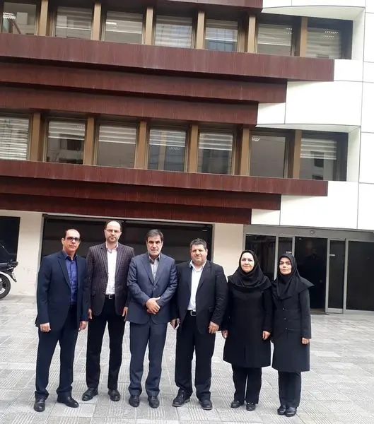 بازدید سرپرست بیمه ایران از شعب قراردادهای خاص و پایانه غرب
