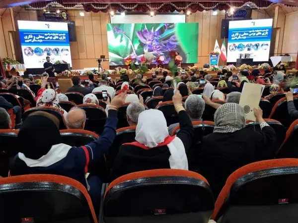 نخستین جشنواره بازیهای بومی محلی و فکری بازنشستگان کشوری برترینهای خود را شناخت