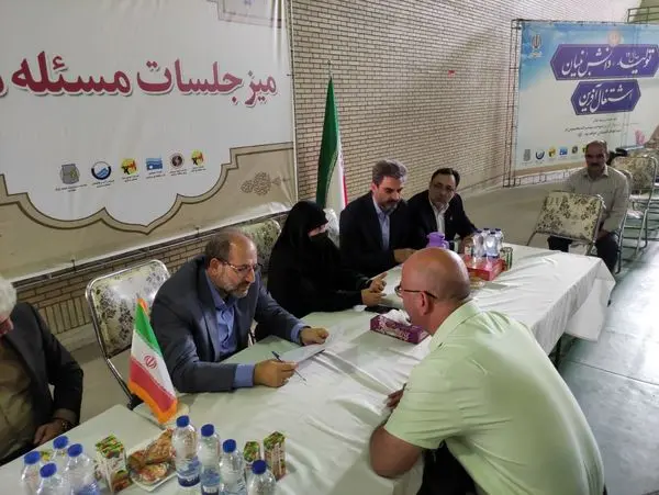 ماهیت کار صنعت آب و برق خدمت رسانی مستقیم به مردم است