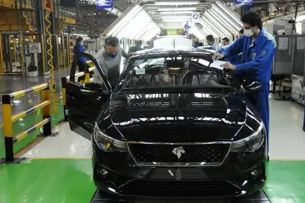 تولید ایران‌خودرو به ۴۲۵۴۴۶ دستگاه رسید