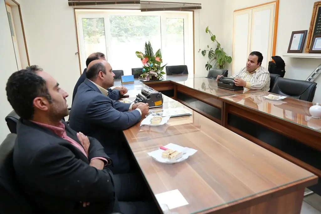 بانک توسعه تعاون تعدادی دستگاه بریل برای بهره‌برداری نابینایان اهدا نمود

