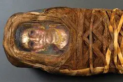 
کشف عروسک ۳۰۰۰ ساله در مصر + تصاویر
