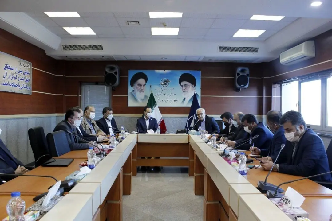 نشست هماهنگی و همکاری سه جانبه با سازمان صنایع هوایی و مدیرکل فرودگاه سردار جنگل رشت

