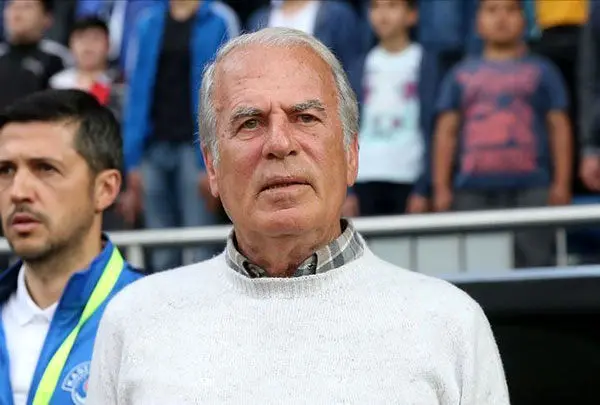 قرارداد دنیزلی با تراکتورسازی چندساله است؟