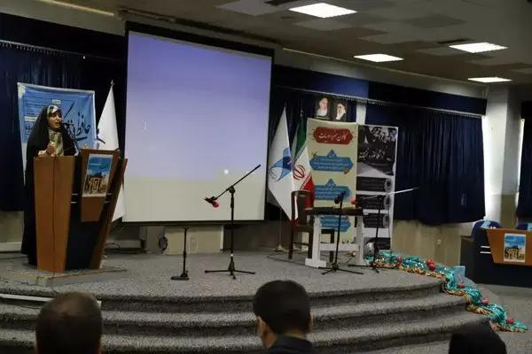 گرامیداشت روز حافظ در واحد علوم و تحقیقات برگزار شد